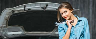 Jak przygotować samochód na wyjazd wakacyjny? Poradnik kierowcy krok po kroku